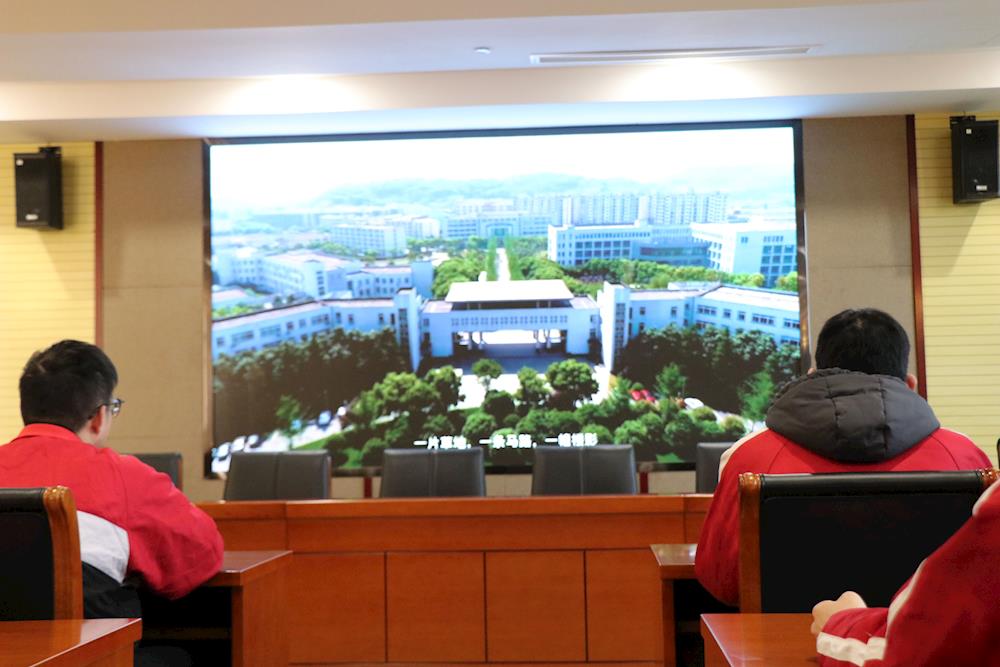 dca2ec03571e47fbab100011710ee1f8.jpg dca2ec03571e47fbab100011710ee1f8.jpg